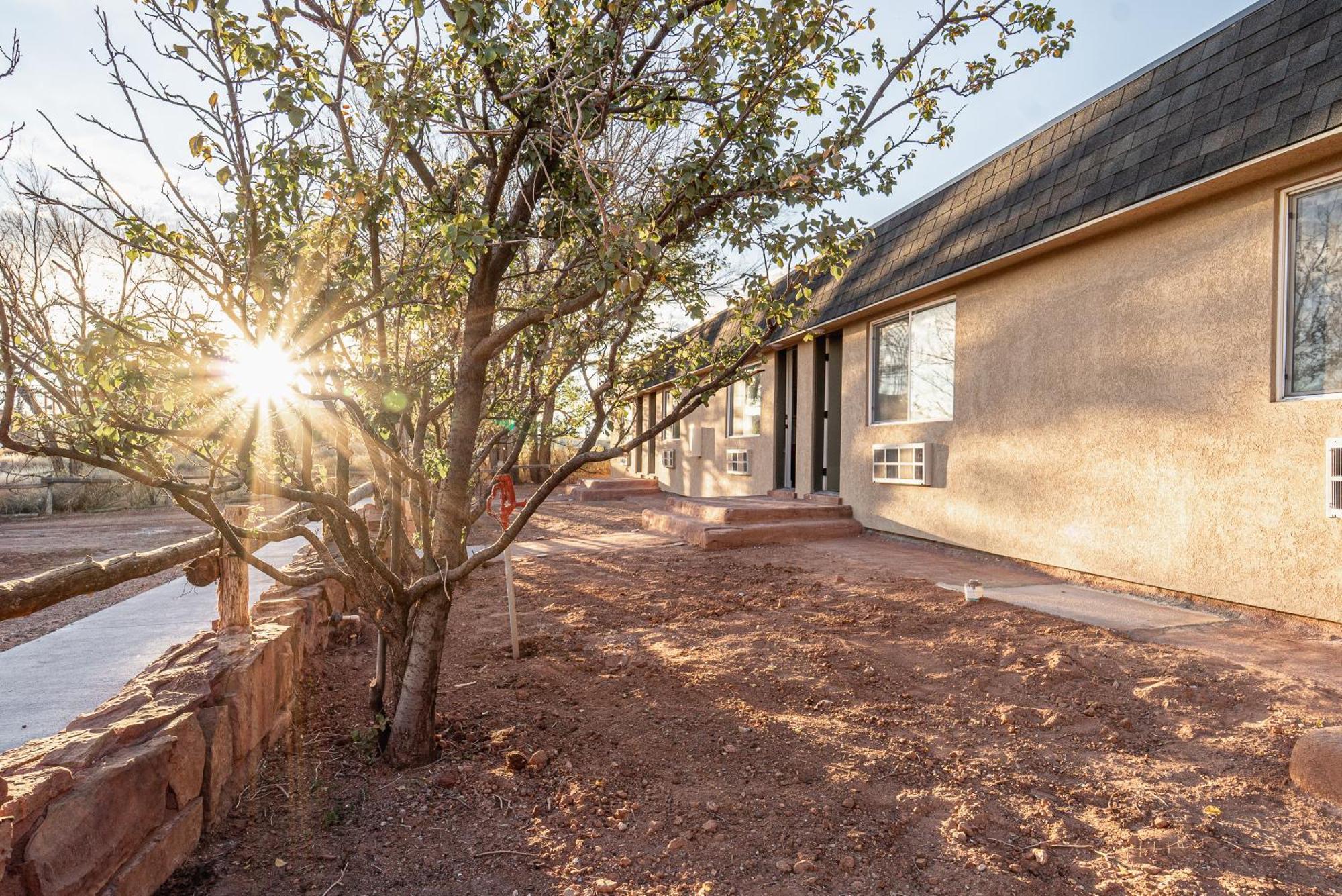 Апартаменты Casitas At Capitol Reef Торри Экстерьер фото
