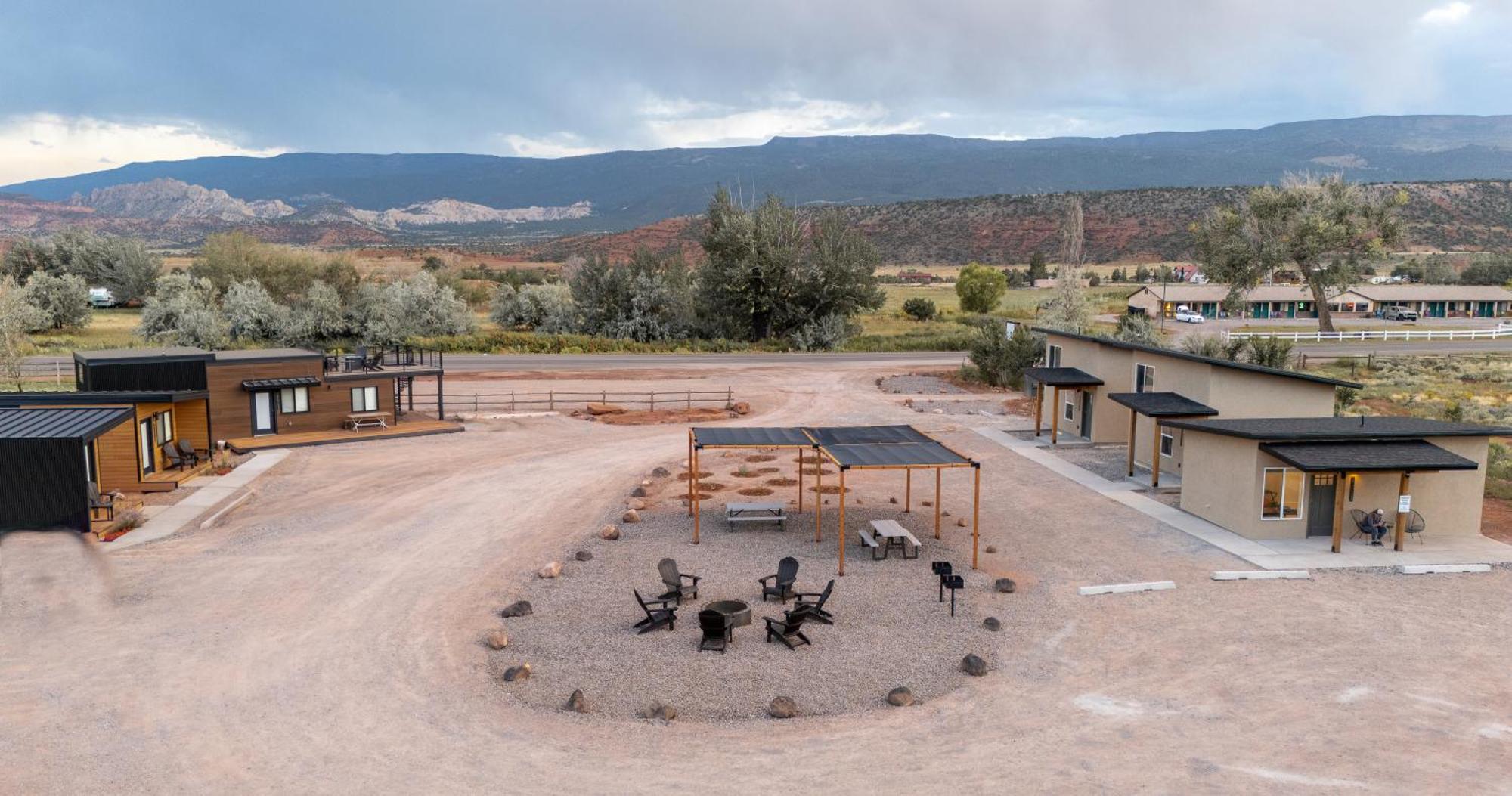 Апартаменты Casitas At Capitol Reef Торри Экстерьер фото
